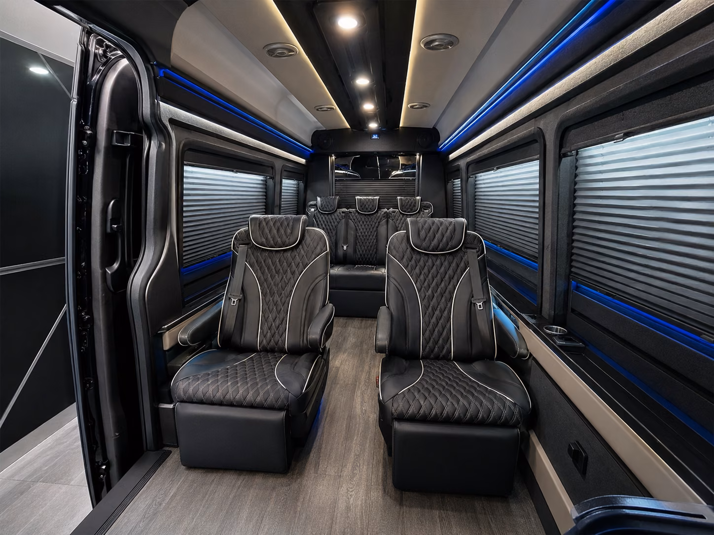 busrentalpasadena com connects you to airport buses for houston s biggest events
